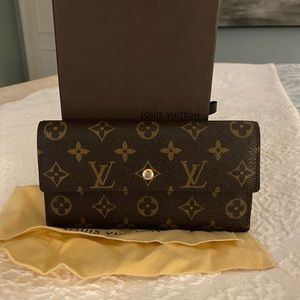 Louis Vuitton International Monogram Wallet